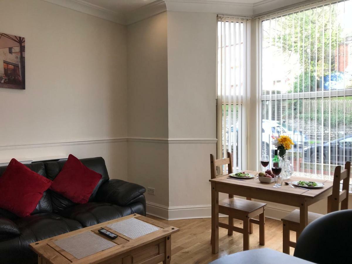 1 Bedroom Modern Apartment, Uplands, Swansea Exterior photo